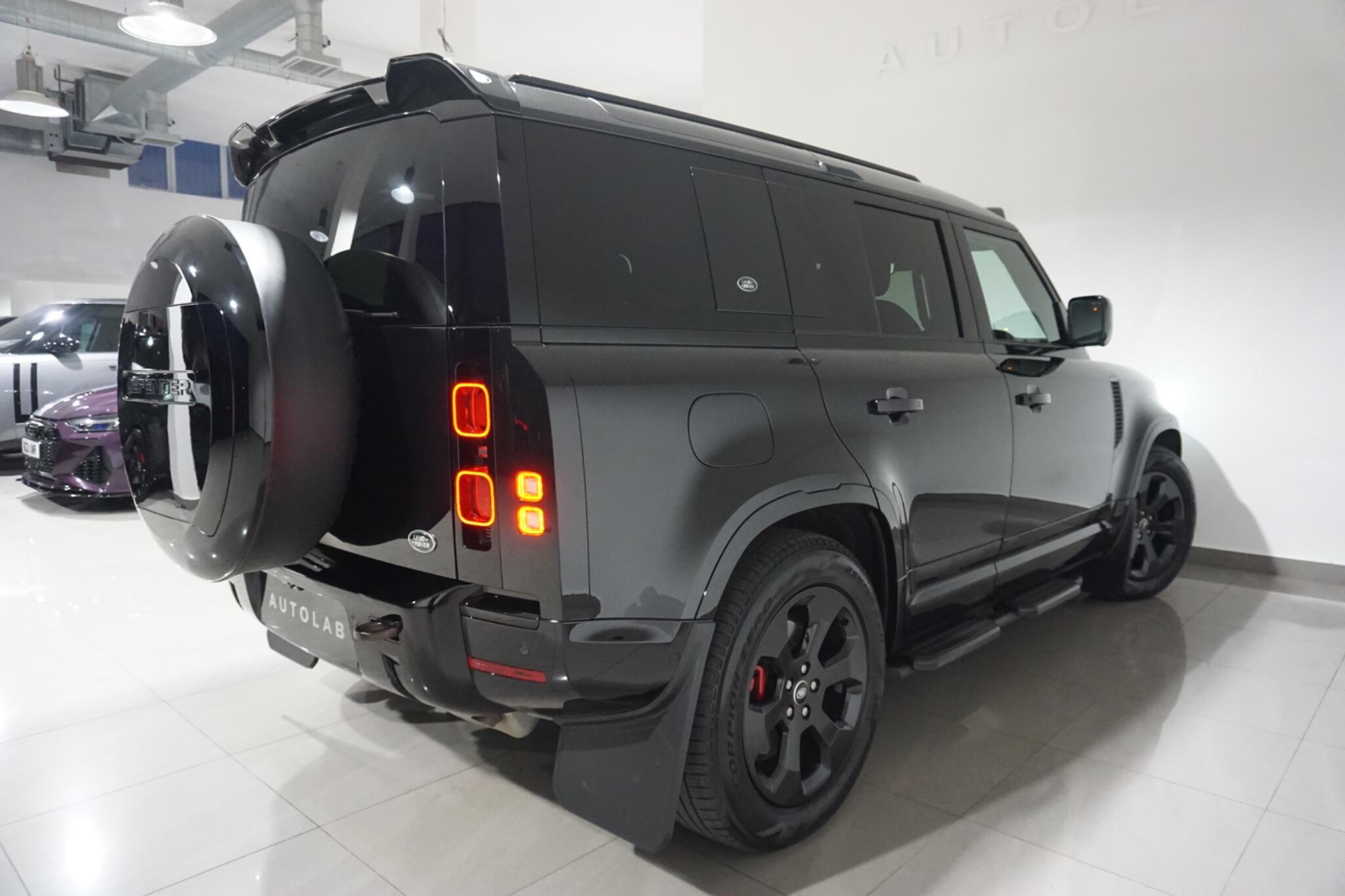 Land Rover Defender 110 2.0 P400e 15.4kWh X-Dynamic HSE SUV 5dr Petrol Plug-in Hybrid Auto 4WD Euro 6 (s/s) (404 ps)